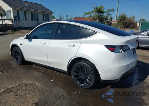 2023 Tesla Model Y Awd/Long Range Dual Motor All-Wheel Drive from USA, damaged, VIN 7SAYGDEE6PF830331